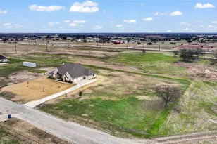 2011 Perkins Ln, Weatherford, TX 76088 - Photo 2