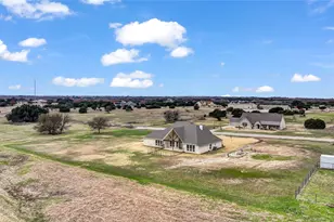 2011 Perkins Ln, Weatherford, TX 76088 - Photo 32