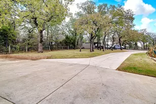 3817 Cross Timber Rd, Burleson, TX 76028 - Photo 10