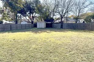 4508 Estes Park Rd, Haltom City, TX 76137 - Photo 16