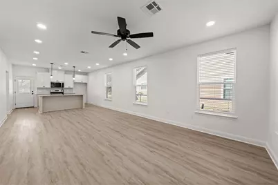 1610 N 6th Street, Waco, TX 76707 - Photo 2