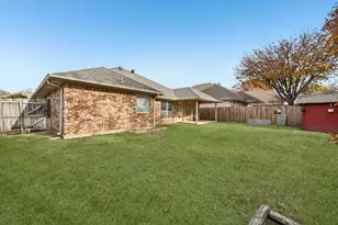 821 Willow Ct, Saginaw, TX 76179 - Photo 26