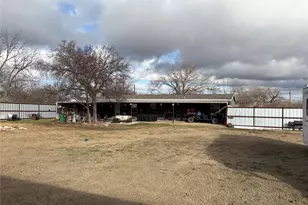 204 W Eaton Ave, Graford, TX 76449 - Photo 22