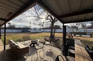 204 W Eaton Ave, Graford, TX 76449 - Photo 20