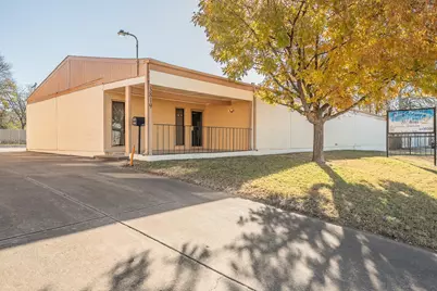 3819 McCart Avenue, Fort Worth, TX 76110 - Photo 6