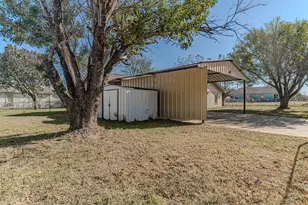 1201 SE 11th Ave, Mineral Wells, TX 76067 - Photo 6