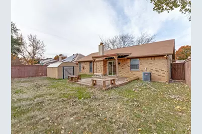 8028 Berrybrook Drive, Watauga, TX 76148 - Photo 24