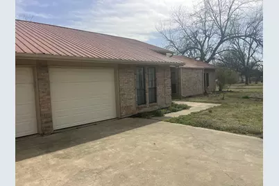 203 1st NE, Detroit, TX 75436 - Photo 2