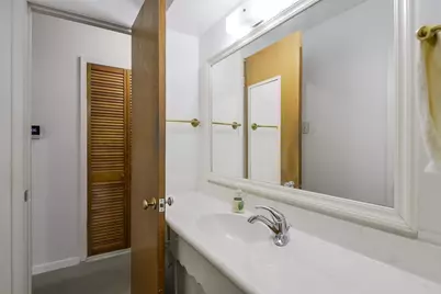 2130 Goerte Drive, Grand Prairie, TX 75051 - Photo 16