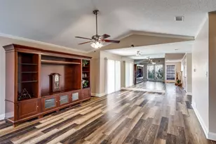 2709 Deer Creek Ct, Garland, TX 75040 - Photo 2