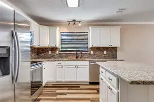 2709 Deer Creek Ct, Garland, TX 75040 - Photo 12