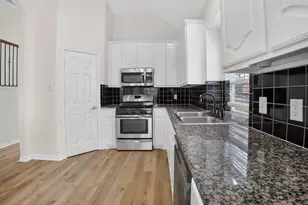 4969 Galley Cir, Fort Worth, TX 76135 - Photo 4