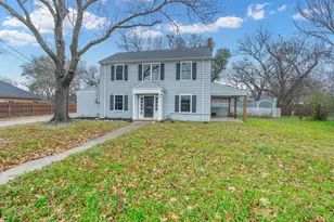 1102 N Preston St, Ennis, TX 75119 - Photo 1