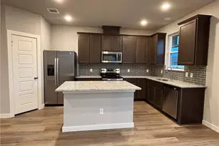 4229 Centerfire Rd, Waco, TX 76705 - Photo 2