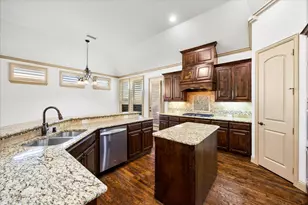 6814 Springwood Ln, Garland, TX 75044 - Photo 16