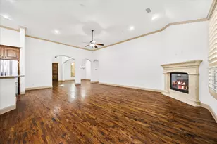 6814 Springwood Ln, Garland, TX 75044 - Photo 14