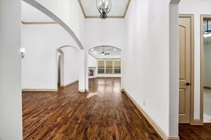 6814 Springwood Ln, Garland, TX 75044 - Photo 8