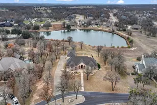 525 S Sugartree Dr, Lipan, TX 76462 - Photo 2