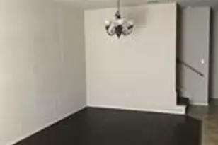 213 S Magnolia St, Aubrey, TX 76227 - Photo 4