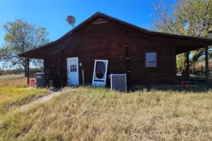 4558 Agnes Cir, Springtown, TX 76082 - Photo 8