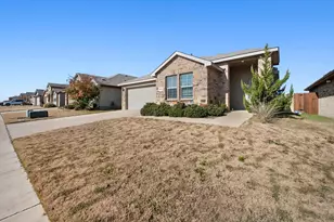 10446 Ft Clark Trl, Crowley, TX 76036 - Photo 2