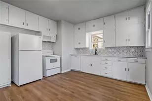 217 W Hull St, Denison, TX 75020 - Photo 6