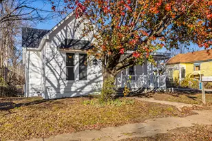 217 W Hull St, Denison, TX 75020 - Photo 8