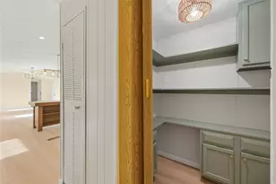 821 Flamingo Rd, Granbury, TX 76049 - Photo 10