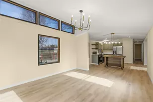 821 Flamingo Rd, Granbury, TX 76049 - Photo 2