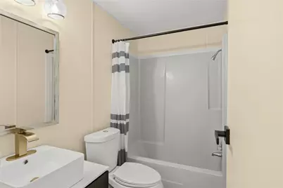 821 Flamingo Road, Granbury, TX 76049 - Photo 18