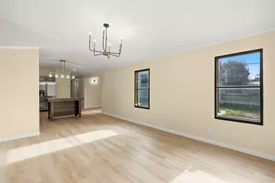 821 Flamingo Road, Granbury, TX 76049 - Photo 4