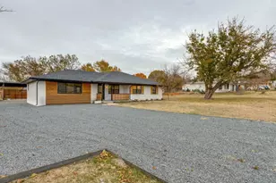 109 E 5th St, Prosper, TX 75078 - Photo 2