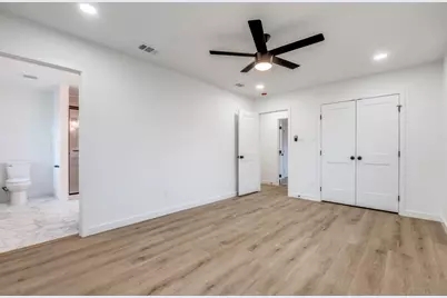 109 E 5th Street, Prosper, TX 75078 - Photo 14