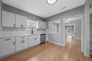 2111A Herring Ave, Waco, TX 76708 - Photo 8