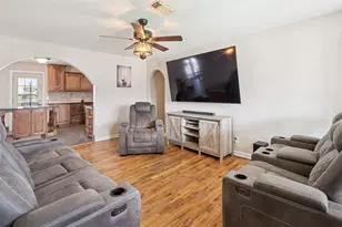 4933 Madella St, Haltom City, TX 76117 - Photo 4