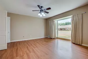 3731 Vancouver Dr, Dallas, TX 75229 - Photo 14