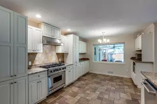 3731 Vancouver Dr, Dallas, TX 75229 - Photo 8