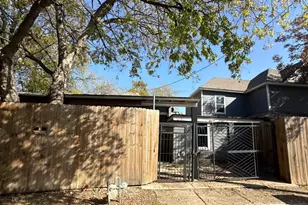 2022 Bourbon St, Dallas, TX 75226 - Photo 4