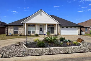 19430 Sara Ln, Flint, TX 75762 - Photo 1
