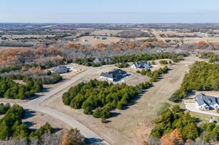 2504 Stonewall Ln, Van Alstyne, TX 75495 - Photo 1