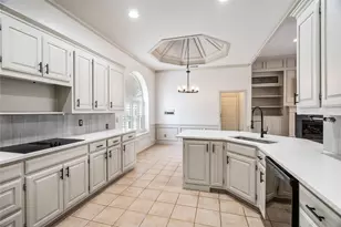 5913 Sandhills Cir, Plano, TX 75093 - Photo 6