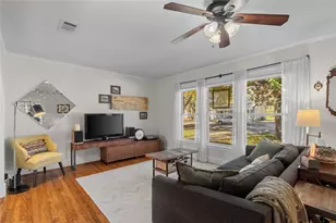 617 Emery St, Denton, TX 76201 - Photo 4