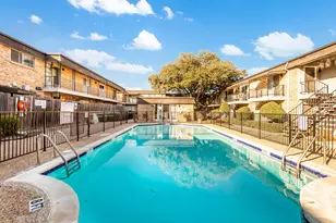 10248 Regal Oaks Dr, Dallas, TX 75230 - Photo 22