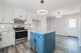 304 Pine St, Seven Points, TX 75143 - Photo 14