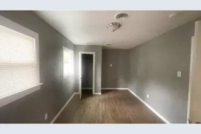4853 Vinetta Drive, Fort Worth, TX 76119 - Photo 14