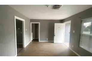 4853 Vinetta Dr, Fort Worth, TX 76119 - Photo 6