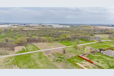 9332 Sunrise Drive, Fort Worth, TX 76134 - Photo 8