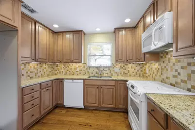 605 S Weatherred Drive, Richardson, TX 75080 - Photo 10