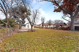 633 Ogden Ave, Cockrell Hill, TX 75211 - Photo 18