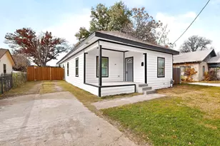 633 Ogden Ave, Cockrell Hill, TX 75211 - Photo 1